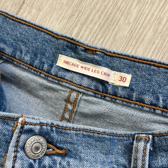Levi’s Ribcage Wide Leg Cropped Women's Jeans in Color Stoned-silly size 30 - Picture 3 of 13